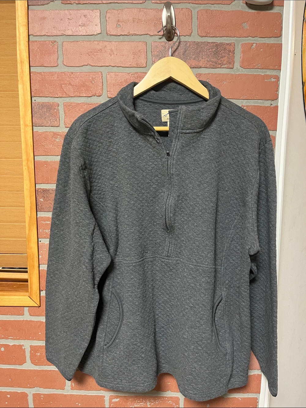 Cozy Textured Quarter-Zip Pullover Hoodie - Charcoal